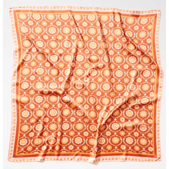 ANTHROPOLOGIE Summer Fruits Printed Hair Scarves, Set of 2 - NWT ($38 Retail) - Picture 3 of 3